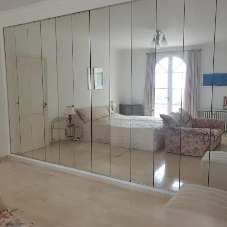 La Suite Louis XVI